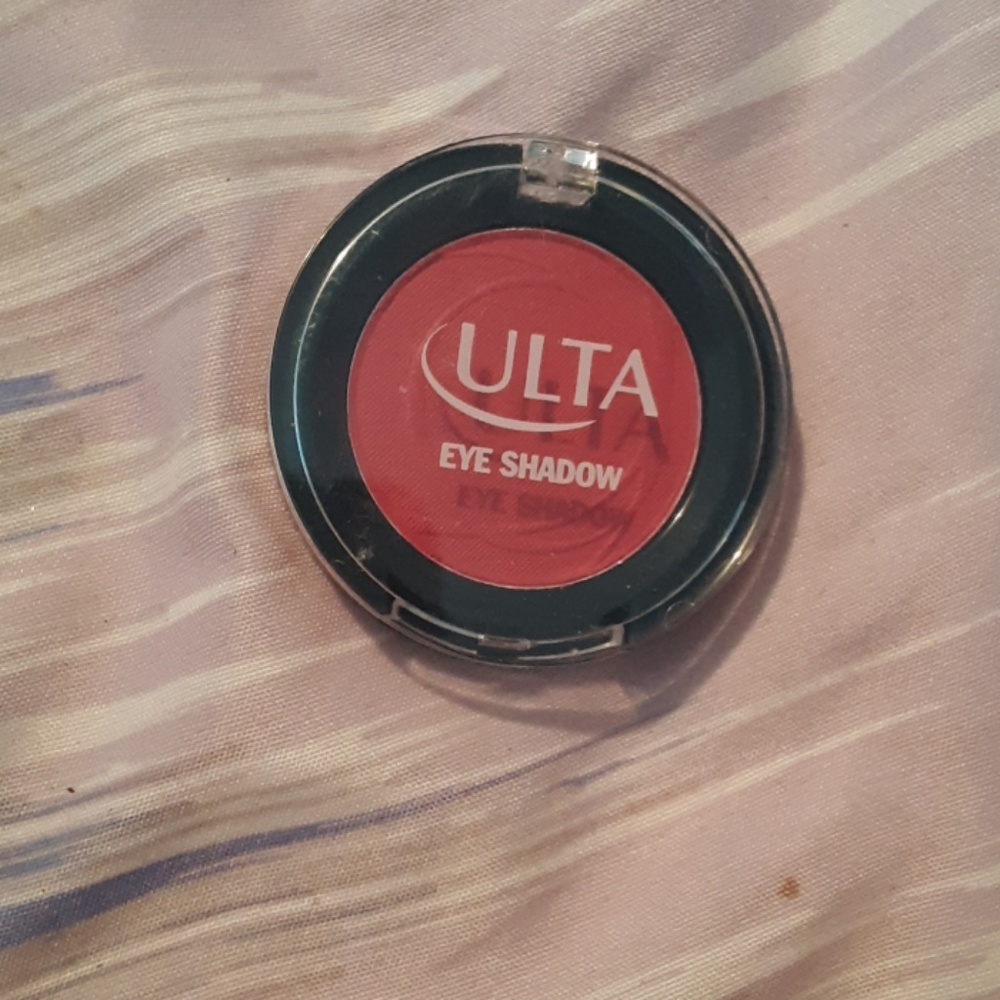 Eye shadow